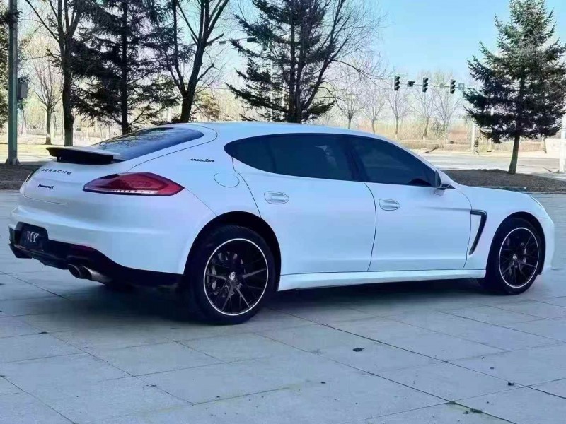 吉林14年保时捷帕拉梅拉3