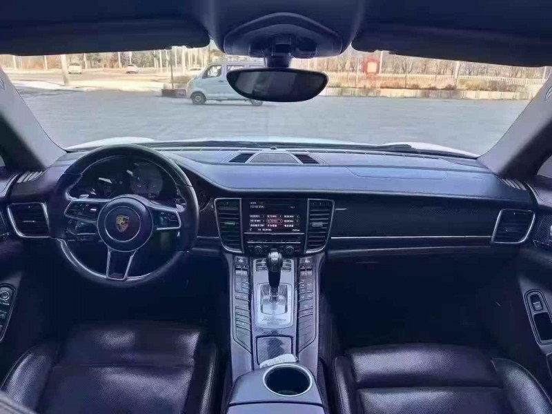 吉林14年保时捷帕拉梅拉6