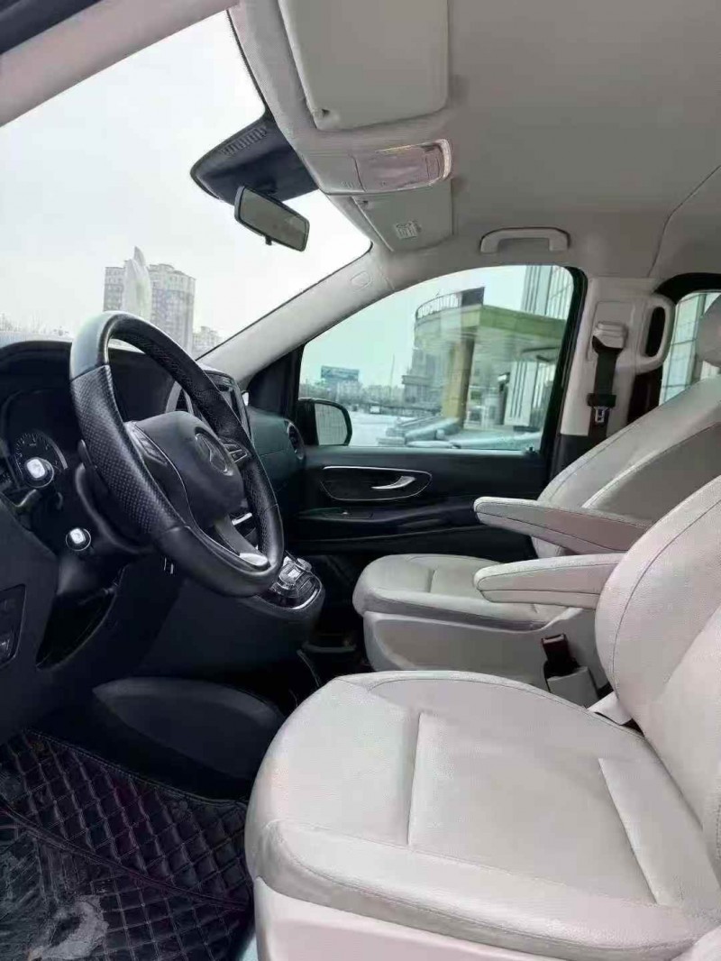 吉林21年奔驰威霆6