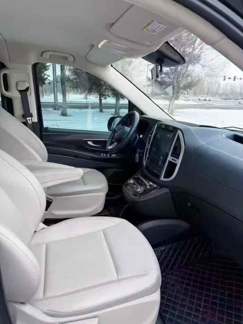 吉林21年奔驰威霆7