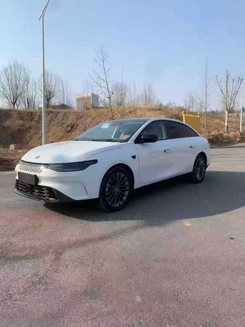 邯鄲26年零跑汽車C012