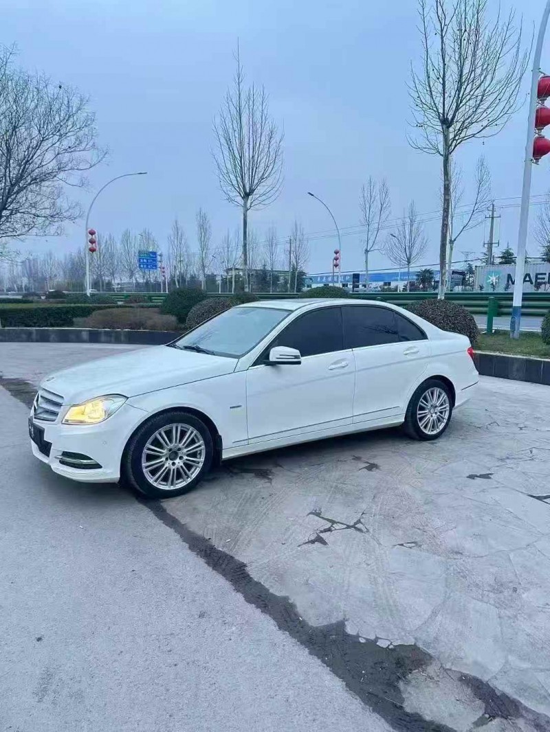 菏澤13年奔馳C2