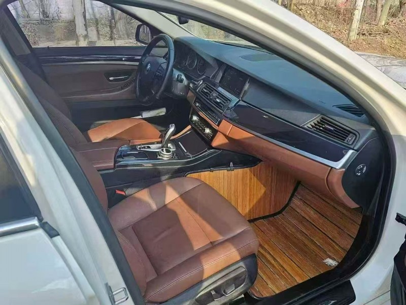 济宁15年宝马5系4