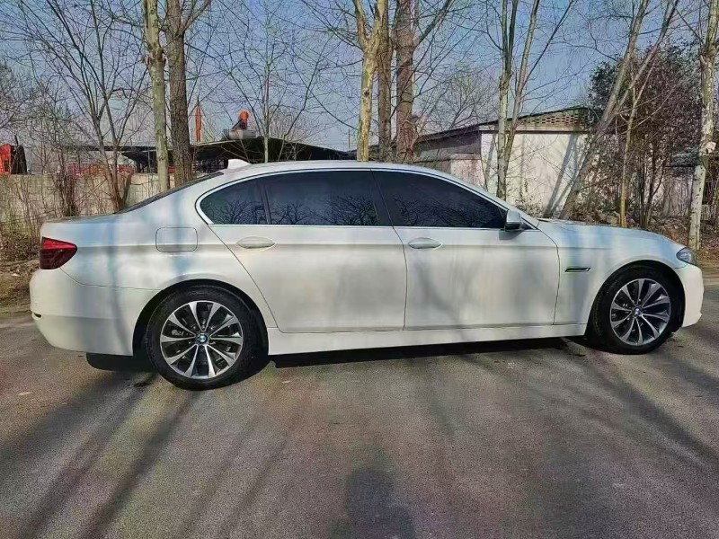 济宁15年宝马5系8