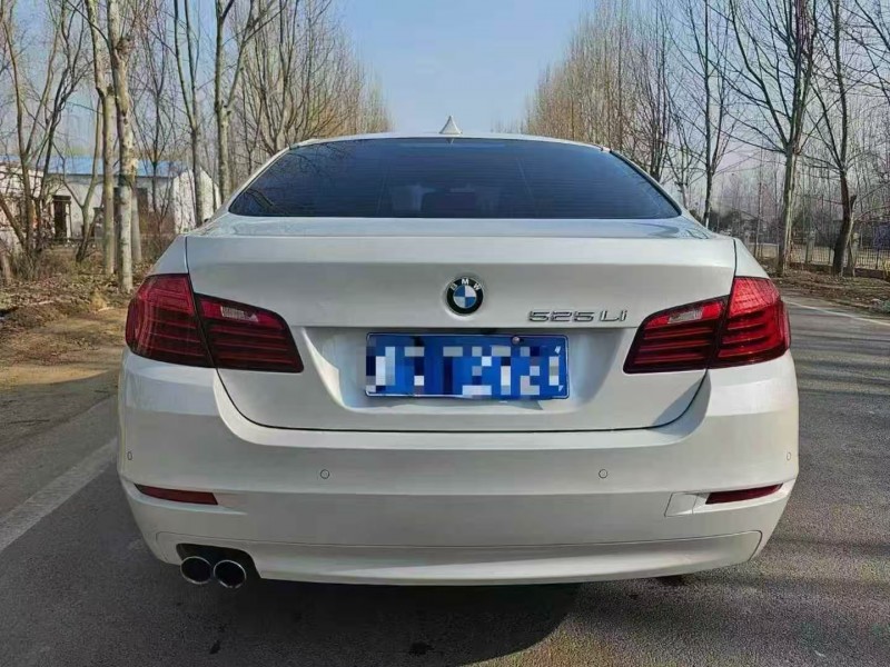 济宁15年宝马5系9