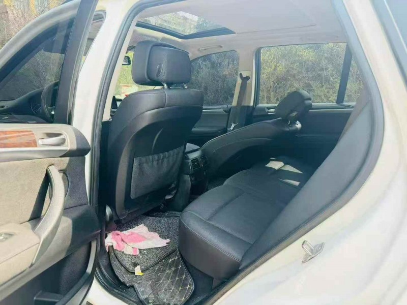 东营13年宝马X56