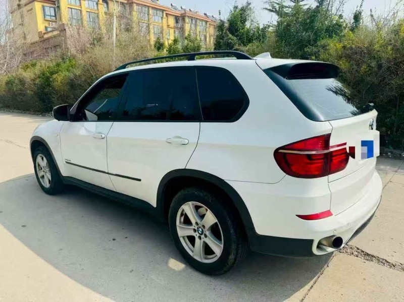 东营13年宝马X57