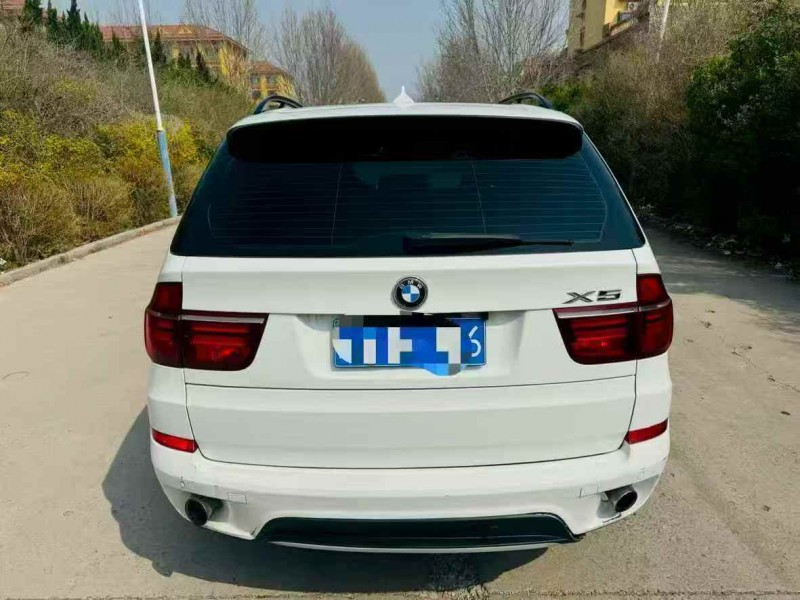 东营13年宝马X59