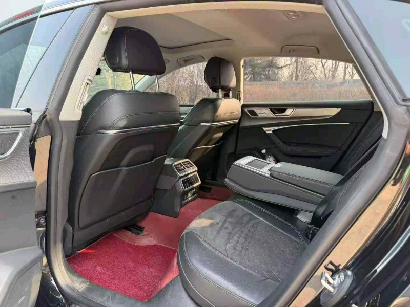 济宁25年奥迪A7L5