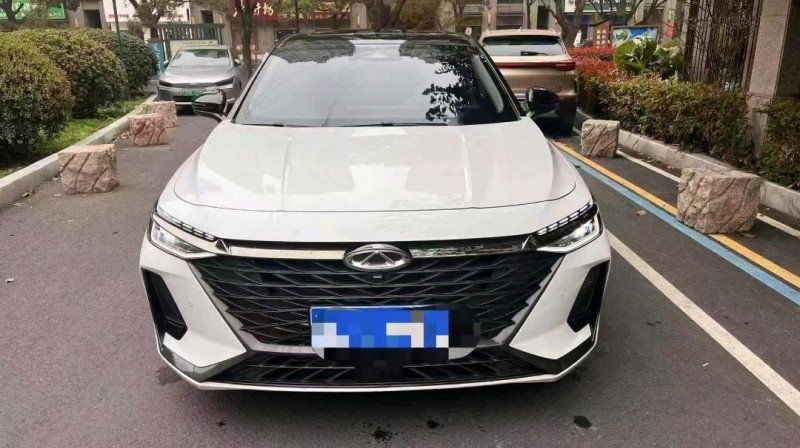 嘉兴25年奇瑞艾瑞泽1