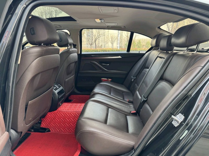 济宁17年宝马5系7