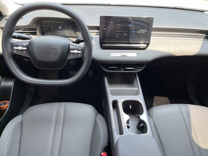 中山25年榮威E67