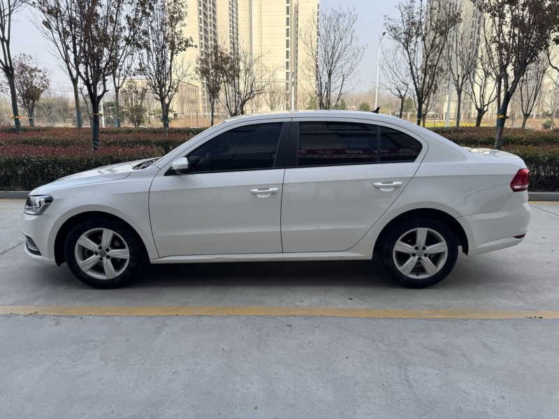 济宁19年大众朗逸7