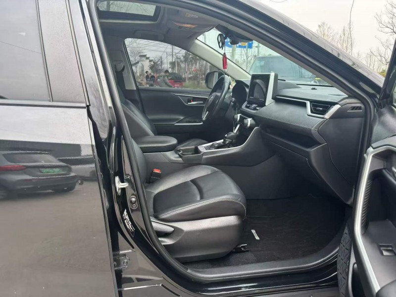 徐州20年丰田RAV4荣放7