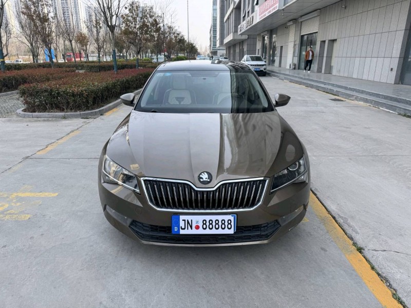 濟寧17年斯柯達速派1