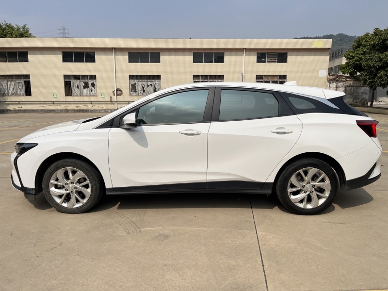 中山24年別克微藍3