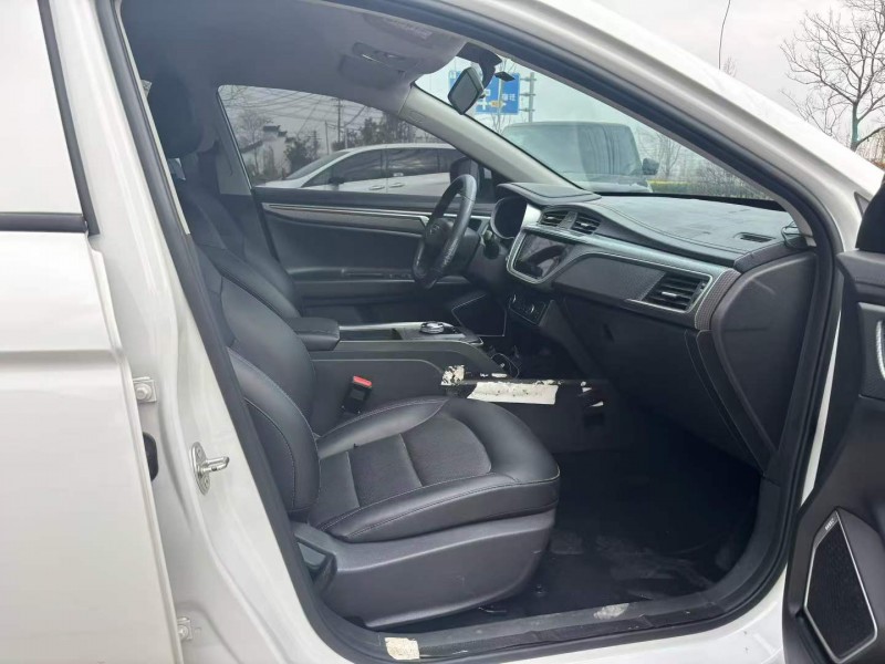 徐州23年吉利帝豪7