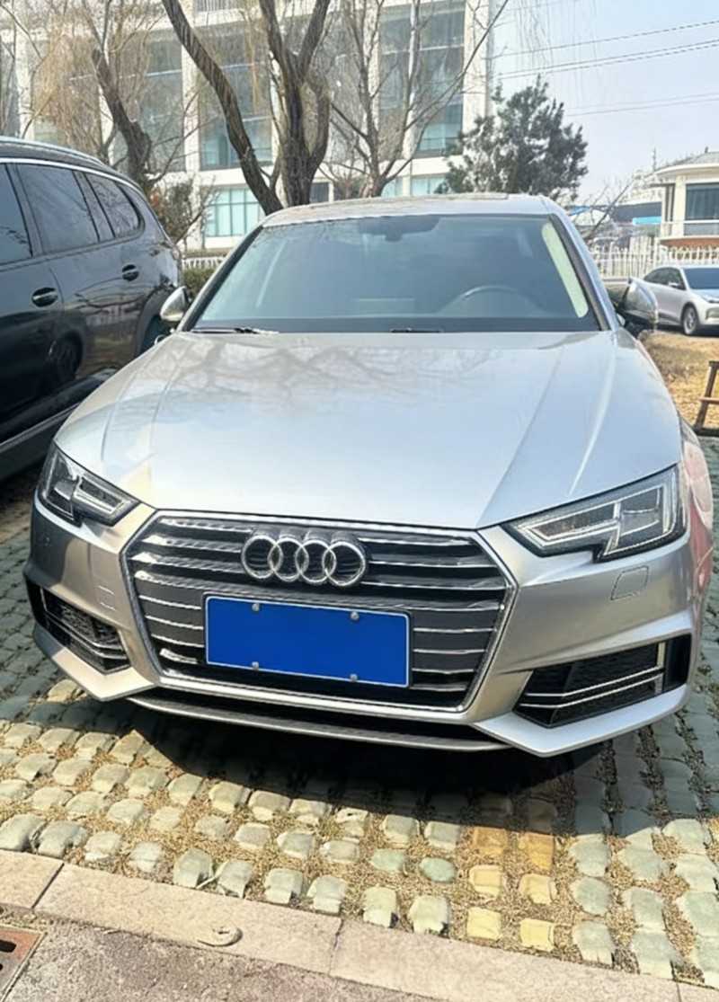 青岛17年奥迪A4L1