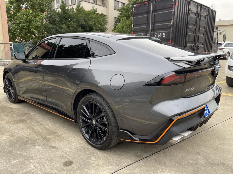 中山25年长安汽车UNI5