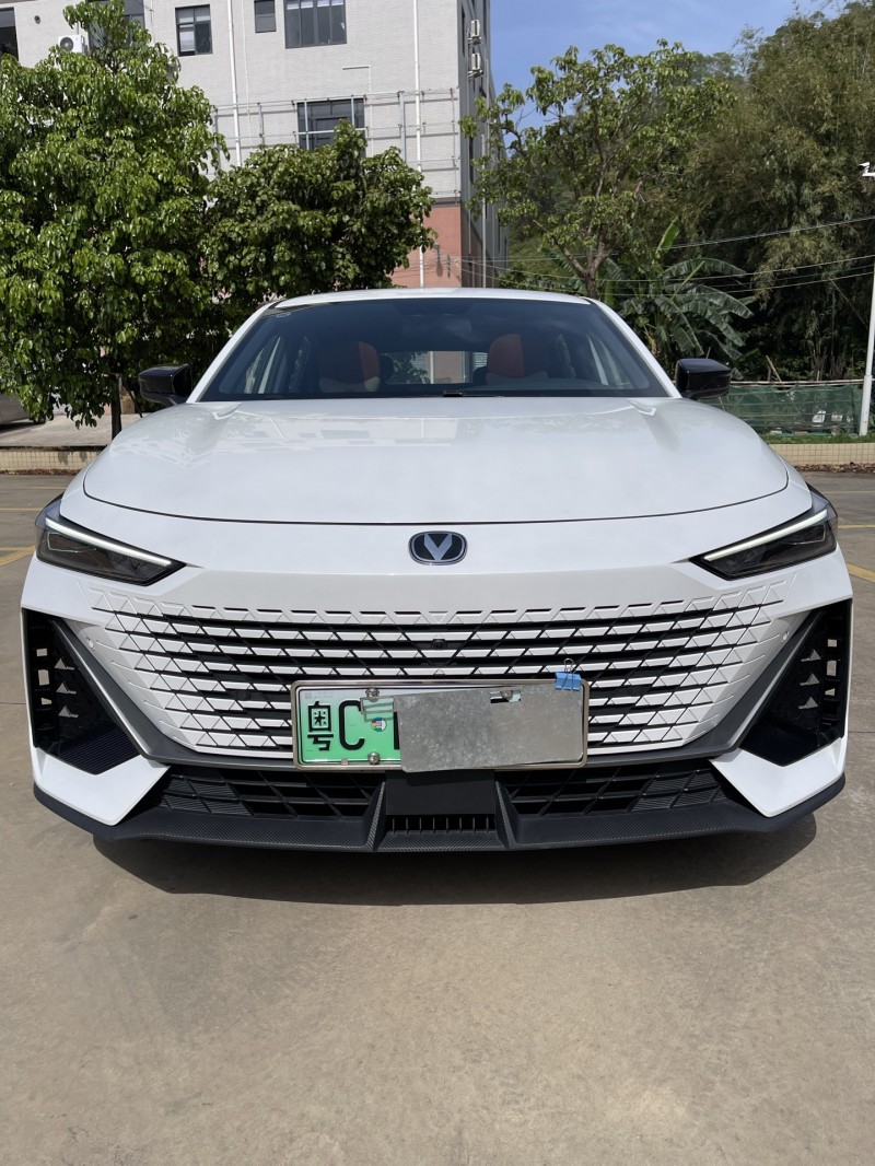 中山24年長安汽車UNI1