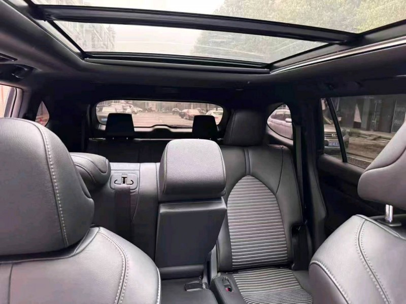 長沙22年豐田皇冠9