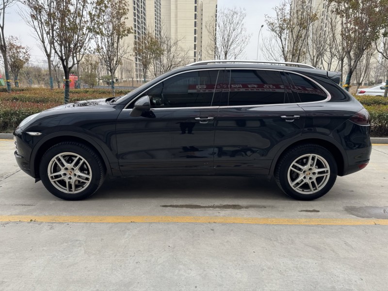 濟寧13年保時捷卡宴6