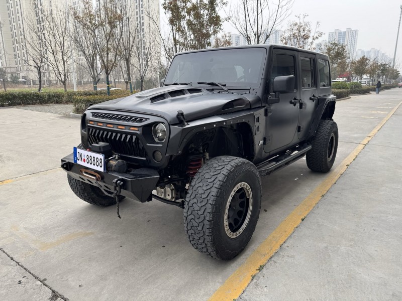 濟寧14年Jeep牧馬人2