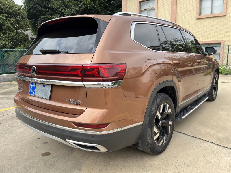 中山22年大眾途昂5