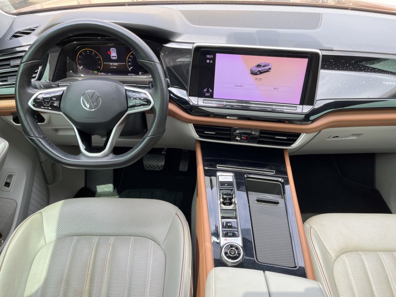 中山22年大眾途昂7