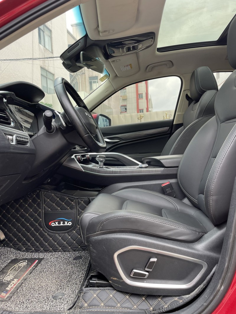 中山20年吉利星越8