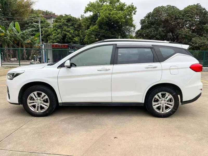 中山20年哈弗M63