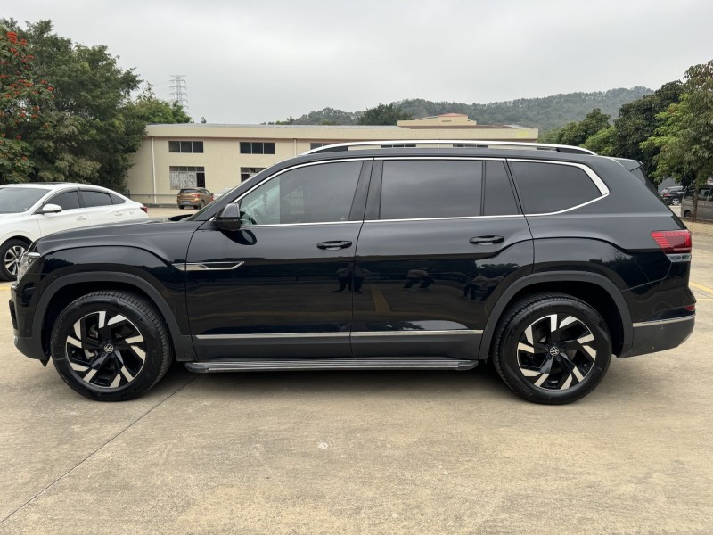 中山21年大众途昂3