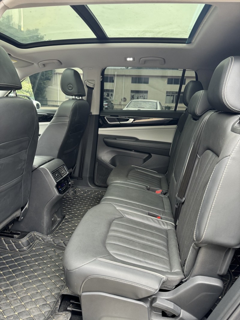 中山21年大众途昂6