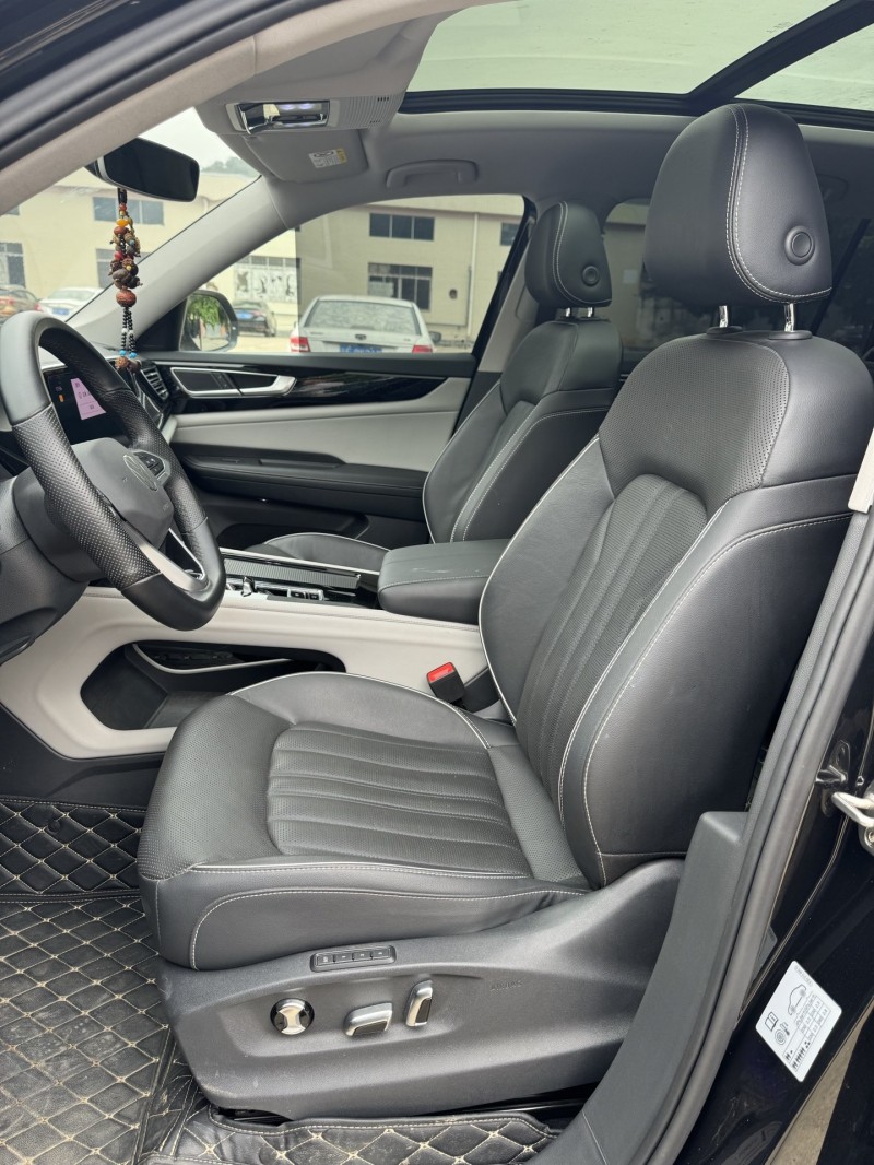 中山21年大众途昂8