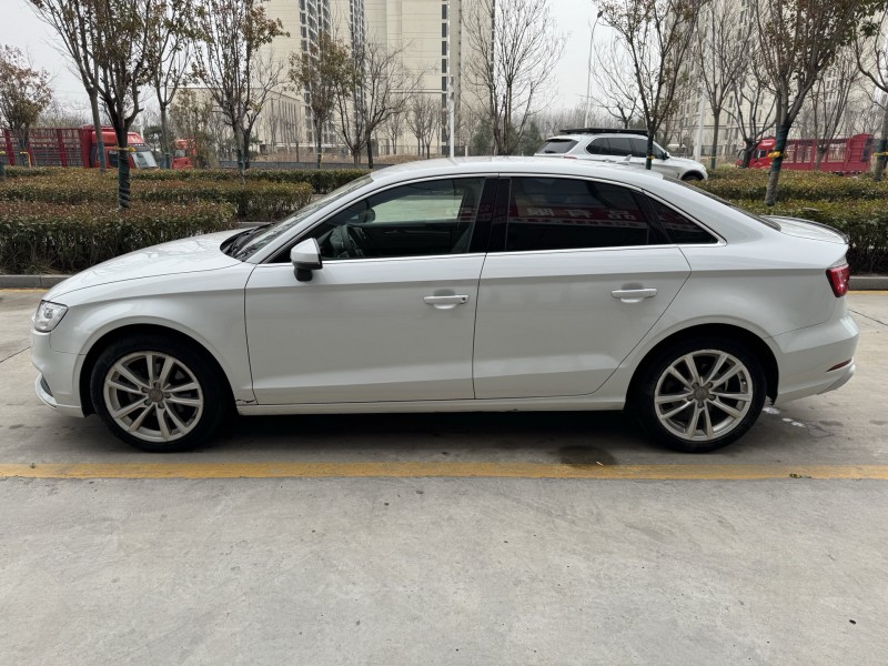 济宁19年奥迪A37