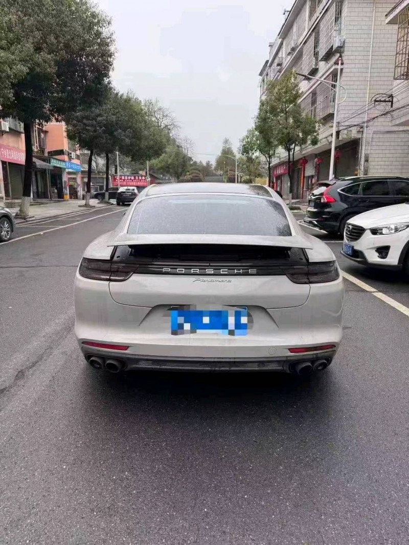 長沙20年保時捷帕拉梅拉9