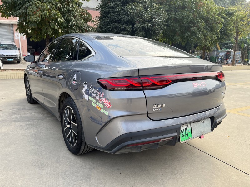 中山24年比亚迪秦4