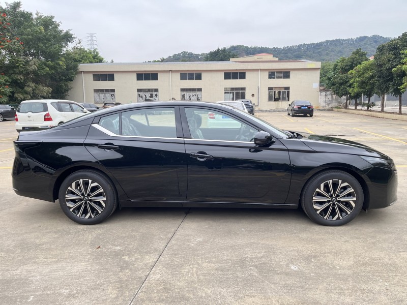 中山26年日產天籟2