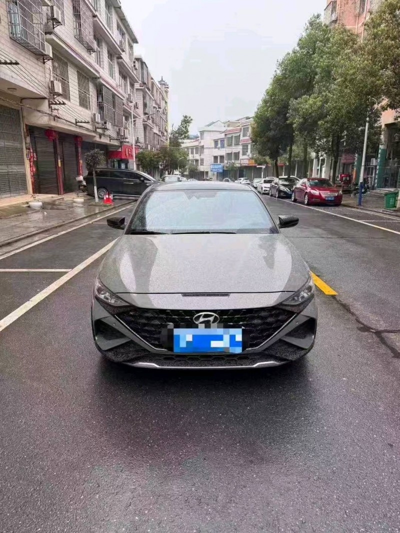 長沙24年現代菲斯塔1