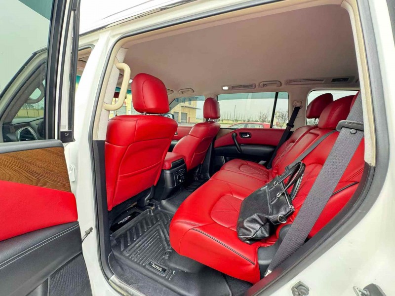 岳阳19年日产途乐6