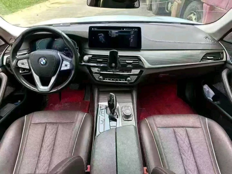 广州22年宝马5系5