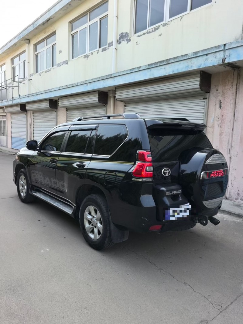 青岛12年丰田普拉多8