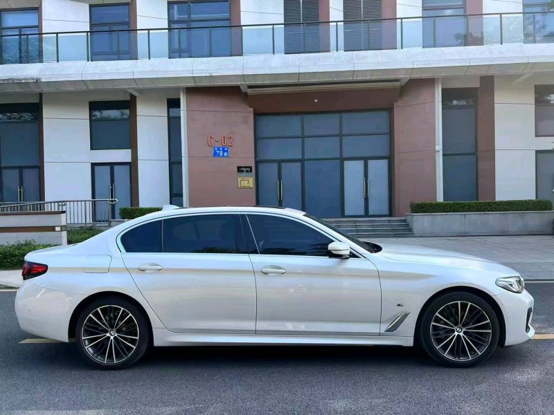 广州21年宝马5系5