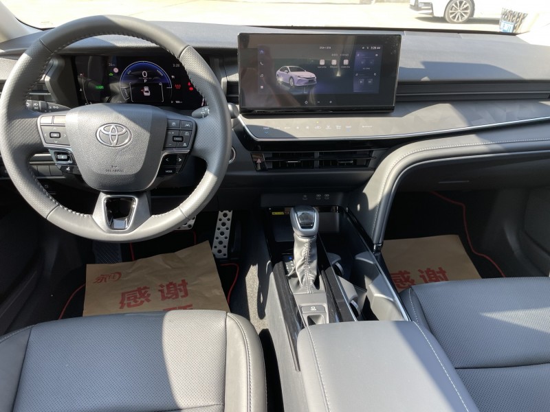 中山25年丰田凯美瑞7