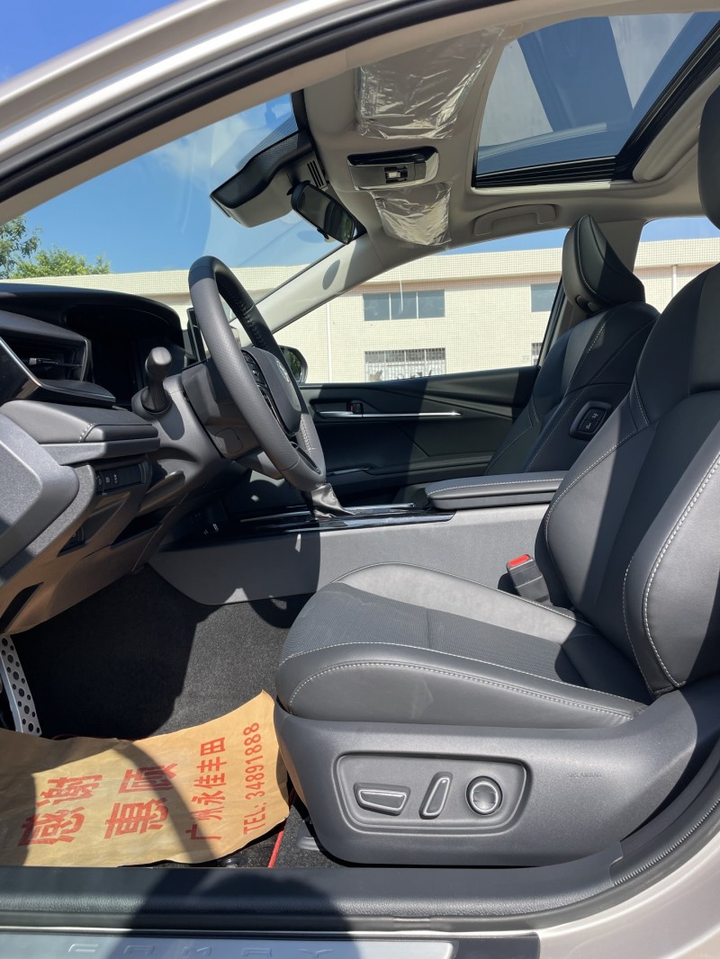 中山25年丰田凯美瑞8