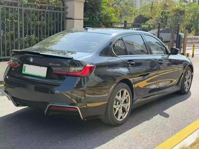 廣州24年寶馬I38