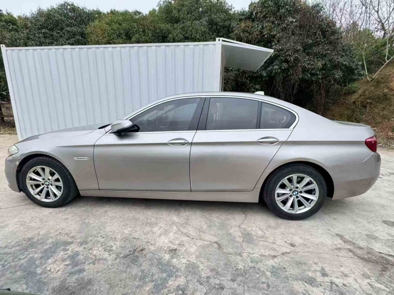 岳陽17年寶馬5系8