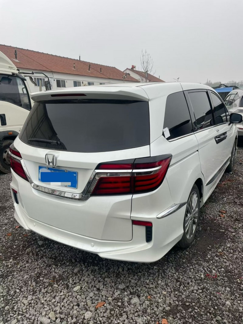 煙臺17年本田艾力紳6