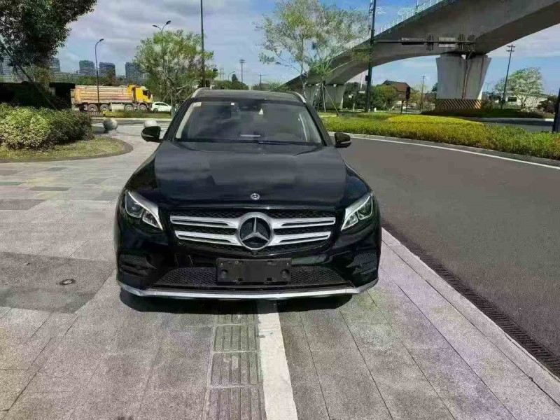 嘉興19年奔馳GLC1