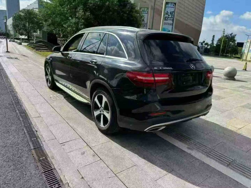 嘉興19年奔馳GLC7